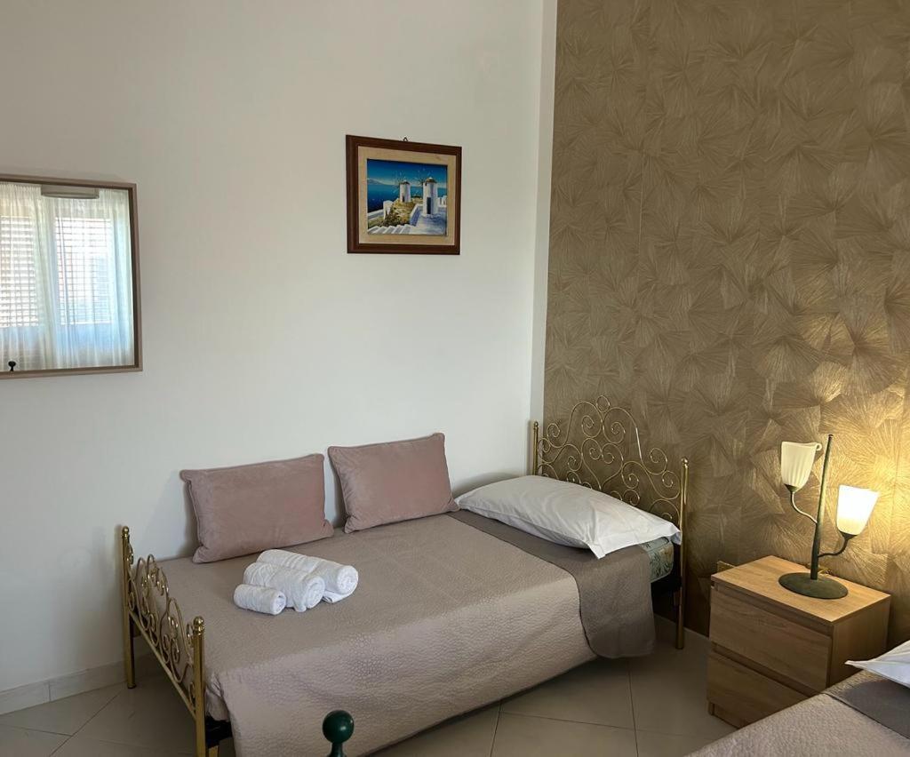Nina Apartament Giardini Naxos Con Posto Auto Luaran gambar