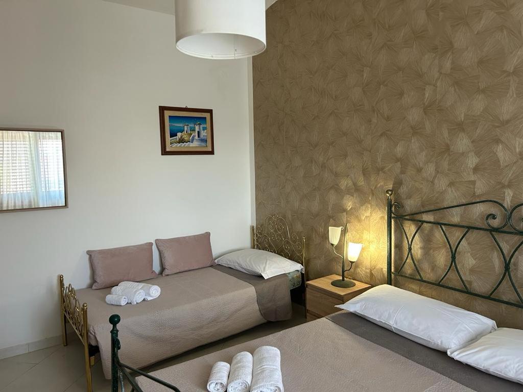 Nina Apartament Giardini Naxos Con Posto Auto Luaran gambar