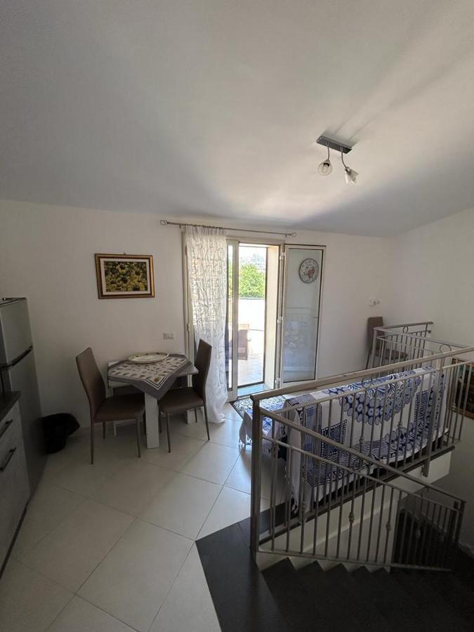 Nina Apartament Giardini Naxos Con Posto Auto Luaran gambar